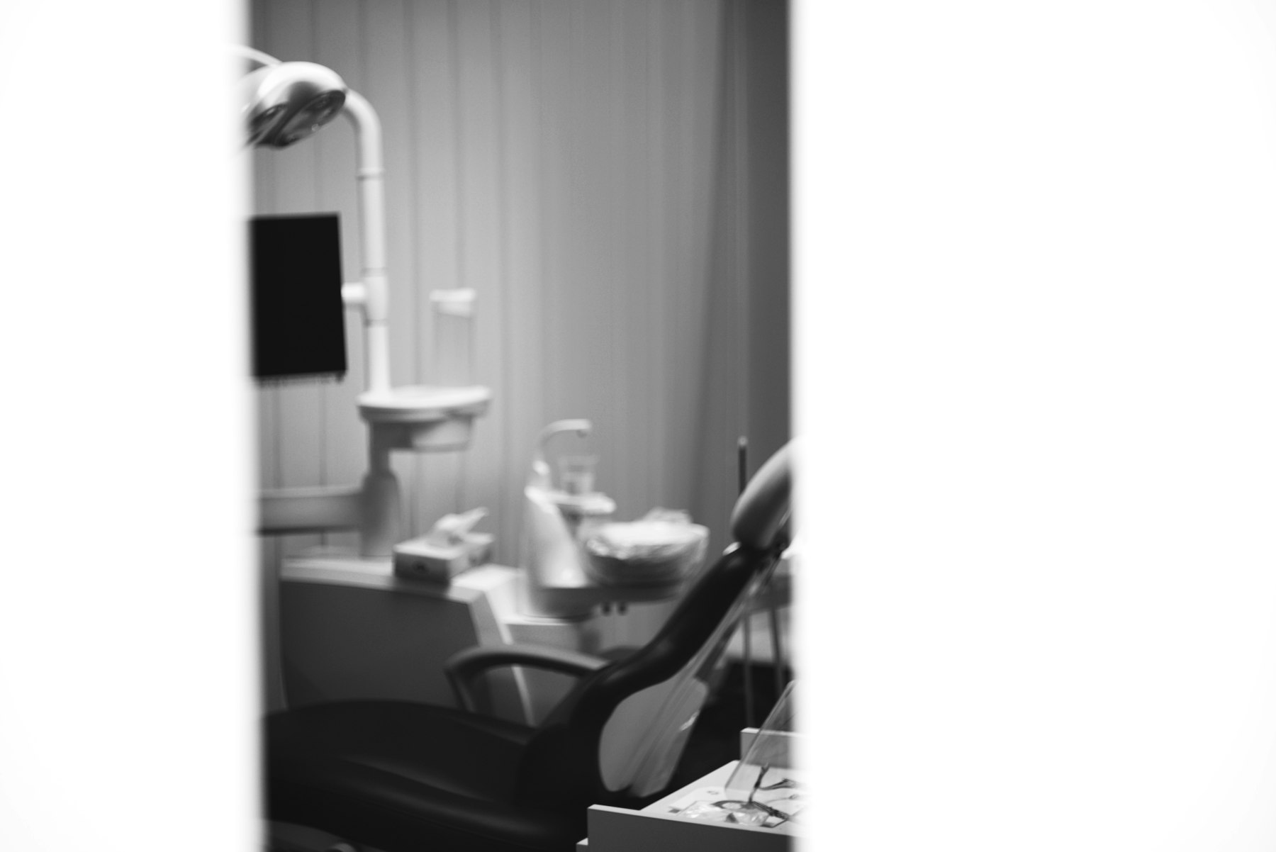 A clean dental chair and treatment equipment